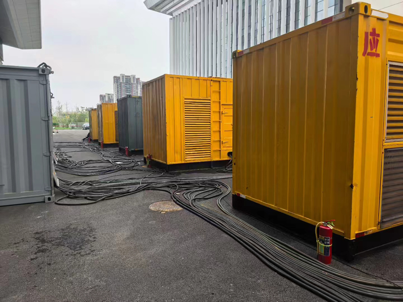 前锋不同季节柴油发电机组保养有哪些注意事项?