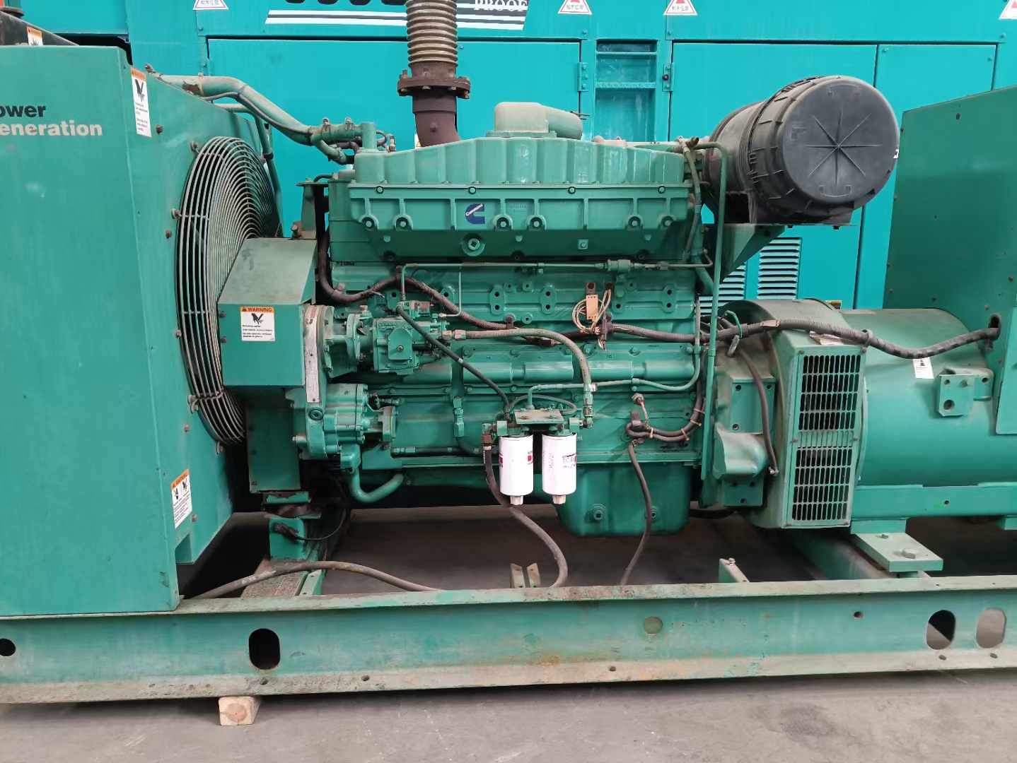 前锋过载会对 600kW 柴油发电机组造成哪些损害？